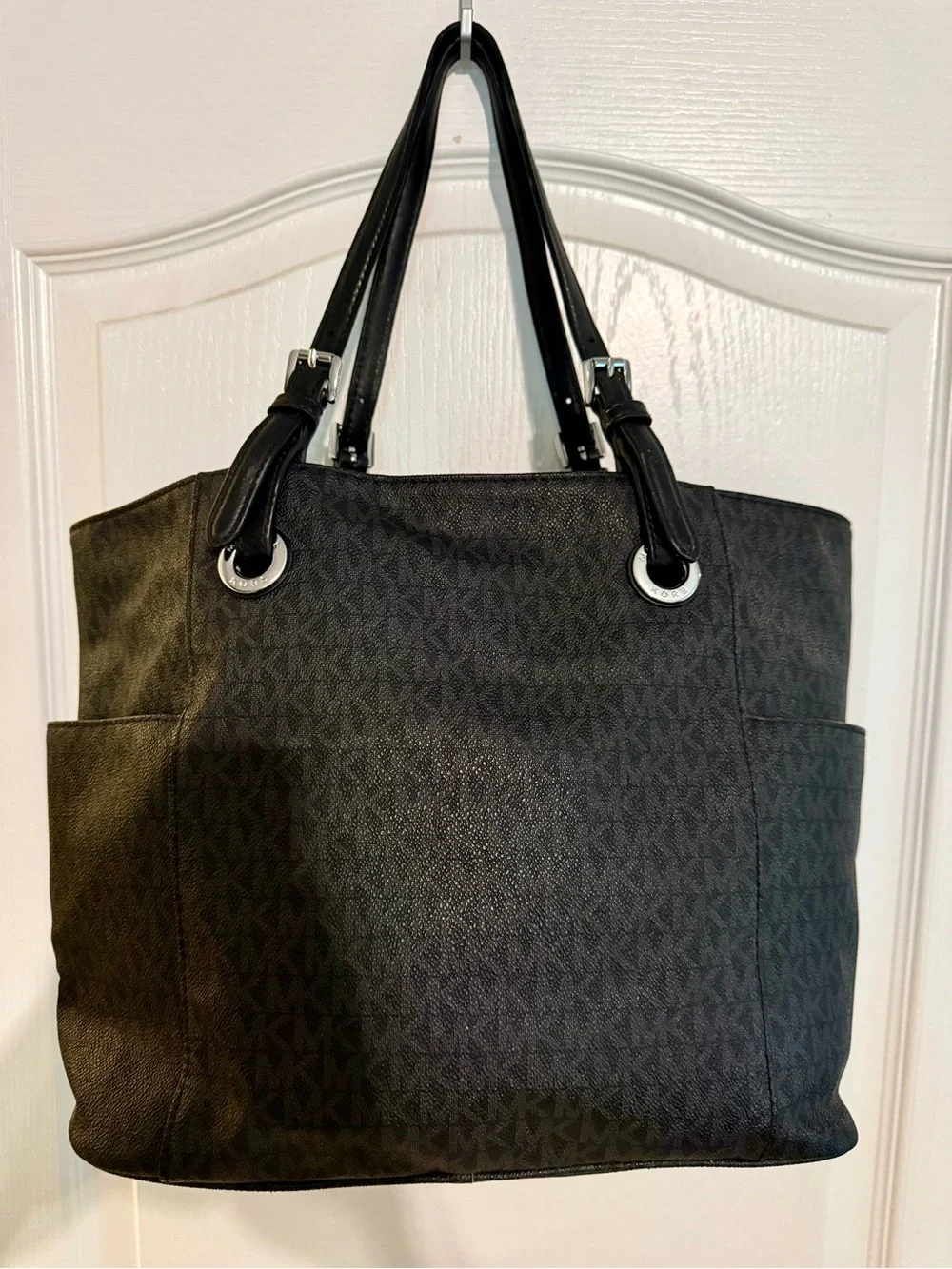 Black Michael Kors t
